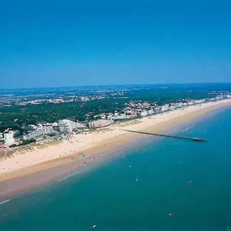 2-bedroom Mobile Sleeps 4 Semesterbostad *