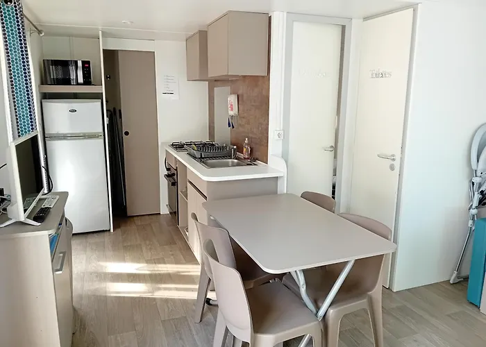 2-bedroom Mobile Sleeps 4 Tatil Evi *